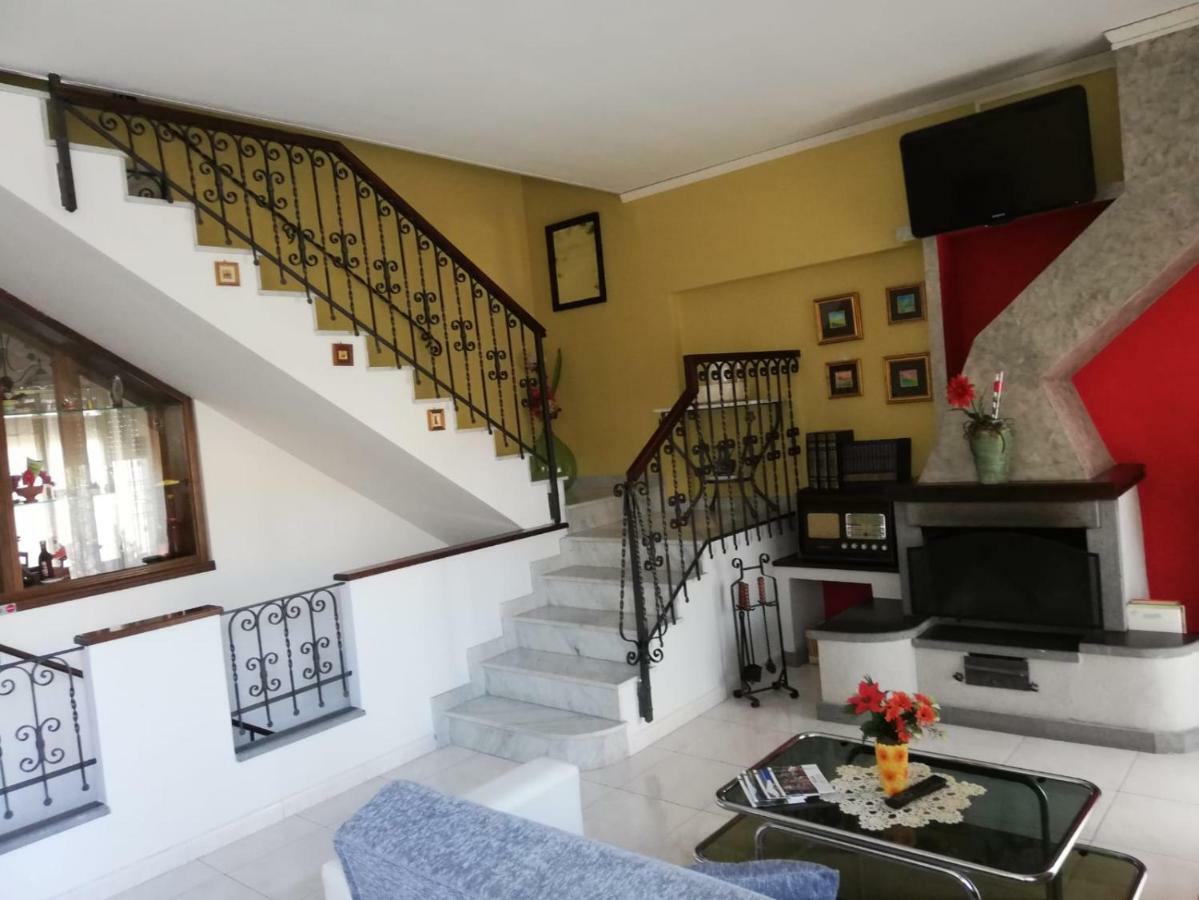 B & B Amici Dell'Etna Николози Экстерьер фото