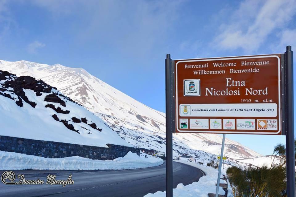B & B Amici Dell'Etna Николози Экстерьер фото